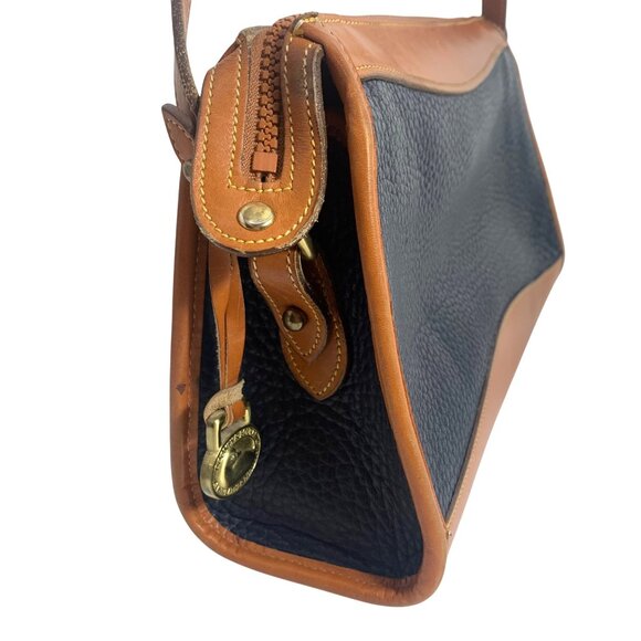 VTG Dooney Bourke Navy Blue / Tan Trim Zip Top Shoulder Crossbody Bag  USA Charm - Picture 5 of 12